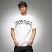 REBEL8（レベル8）／Mike Giant（マイク・ジャイアント）　AFTERSHOCK（アフターショック）　Tシャツ　WH