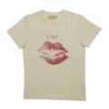 REMI RELIEF(レミレリーフ) LIAR LIP Tシャツ(Off White) RN01059063