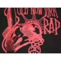 STUSSY：ステューシー　ビッグサイズ　ロゴ＆自由の女神プリントTee　カラー：ブラック×レッド　オープンセール半額！　mst30