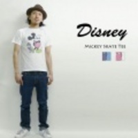 Disney【ディズニー】ミッキースケボーTシャツ