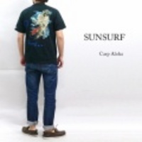 SUNSURF【サンサーフ】半袖プリントTシャツ「CARP ALOHA」