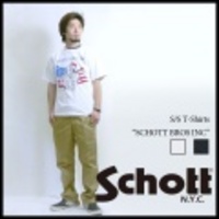 Schott【ショット】半袖プリントTシャツ”70’ｓFlaｇ”