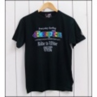 DECEPTION【ディセプション】ホログラムプリント半袖Ｔシャツ「RIDE TO WAVE」【40%OFF】