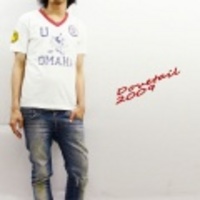 Dovetail【ダブテイル】ダブルワッペンVネックトリムTシャツ